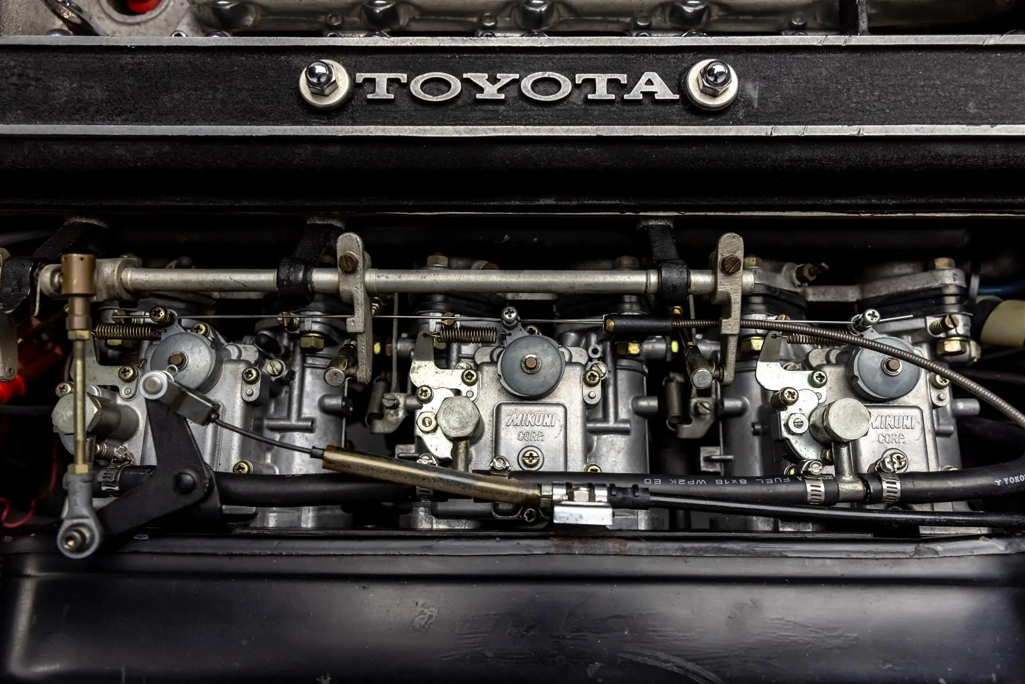 تویوتا GT200 موتور